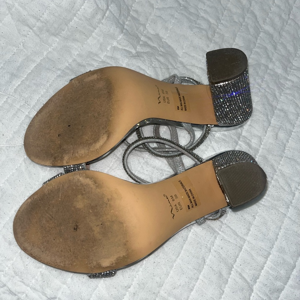 Heels - Picture 5 of 5